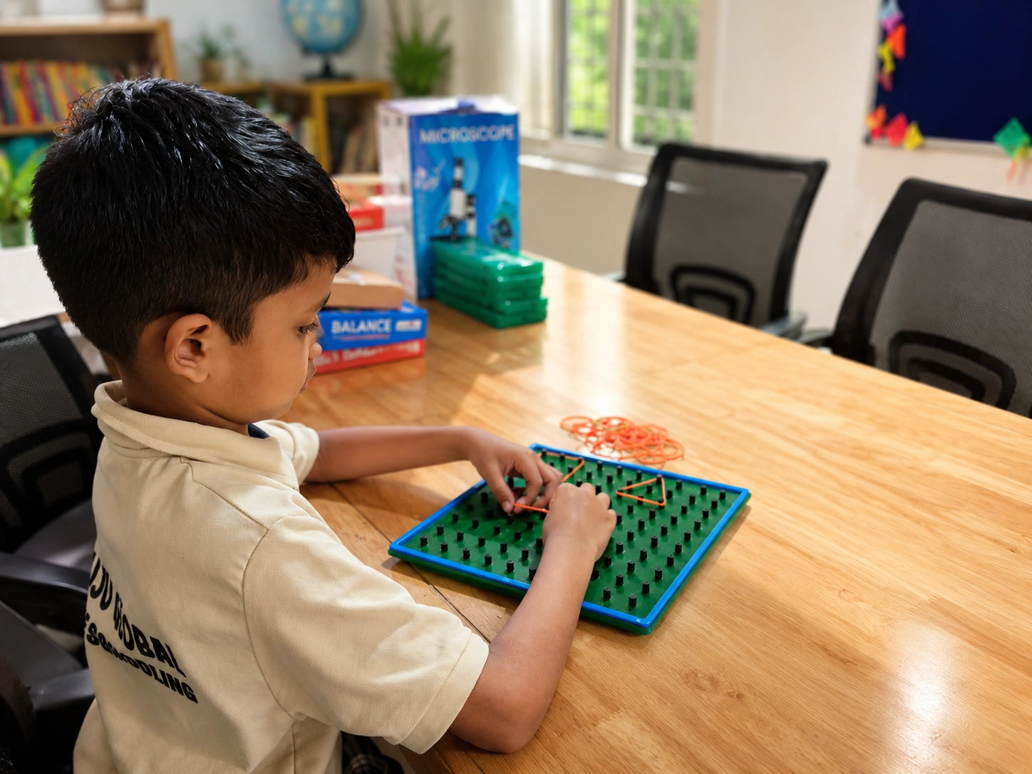 Early education creativity and hands-on practice